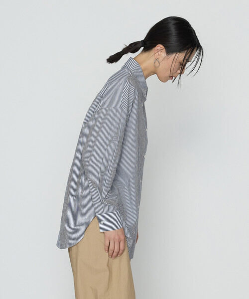 COMME CA（コムサ）の「タイプライターストライプ シャツ（シャツ/ブラウス・レディース・ネイビー/サックスブルー・FREE）」の8枚目の写真