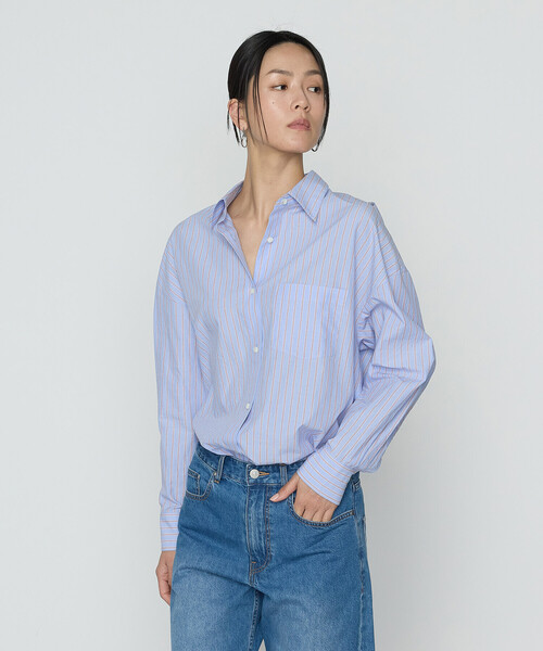 COMME CA（コムサ）の「タイプライターストライプ シャツ（シャツ/ブラウス・レディース・ネイビー/サックスブルー・FREE）」の3枚目の写真