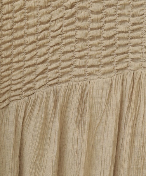 LEPSIM(レプシィム)の「【産前・産後対応】マタニティ/シャーリングVワンピース 420595(マタニティウェア/グッズ・レディース・ベージュ/ブラック/カーキ/ブラウン・FREE)」の5枚目の写真