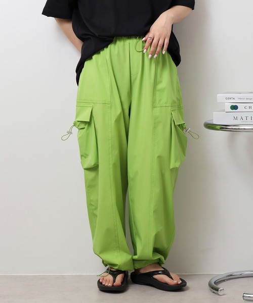 hunch(ハンチ)の「hunch 接触冷感 パラシュートパンツ(その他パンツ・レディース・アイボリー/ブラック/ライトブラウン/ライム・FREE)」の17枚目の写真