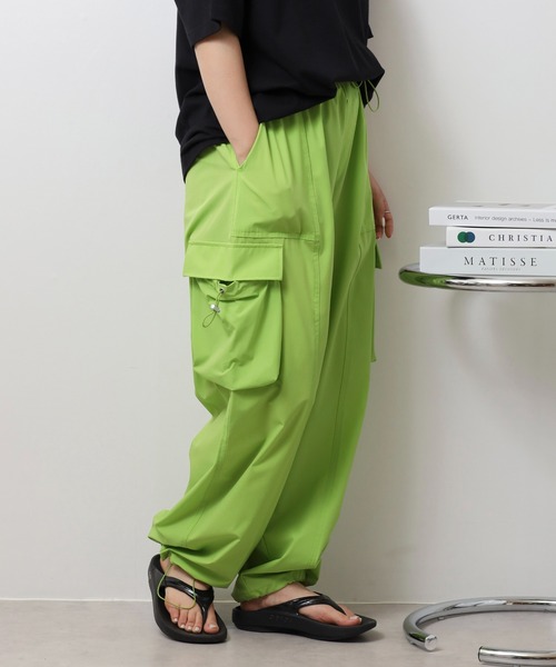 hunch(ハンチ)の「hunch 接触冷感 パラシュートパンツ(その他パンツ・レディース・アイボリー/ブラック/ライトブラウン/ライム・FREE)」の18枚目の写真