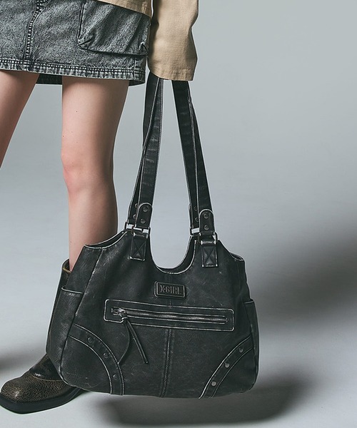 X-girl(エックスガール)の「METAL LABEL FAUX LEATHER BAG(ハンドバッグ・レディース・ブラック/ブラウン・ONE SIZE)」の2枚目の写真