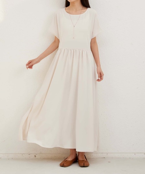 MAISON DE THERESE(メゾン ド テレーズ)の「半袖ルーズシルエットギャザーロングワンピース(ワンピース・レディース・ブラック/ベージュ・FREE)」の2枚目の写真