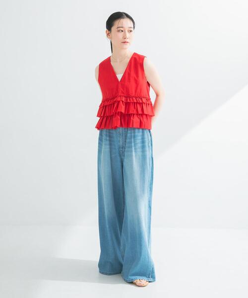 URBAN RESEARCH(アーバンリサーチ)の「ノースリーブフリルブラウス(シャツ/ブラウス・レディース・オフホワイト/ブラック/レッド・FREE)」の9枚目の写真