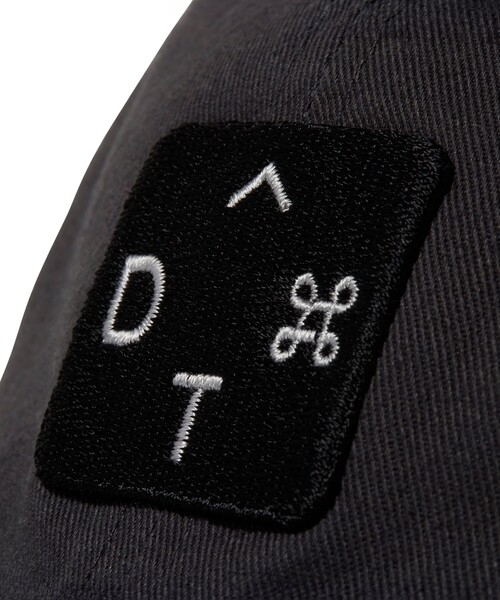 BEAMS T（ビームスティー）の「Kazuma Ogata × し / Cap（キャップ・メンズ・ブラック系その他4/シルバー・ONE SIZE）」の10枚目の写真