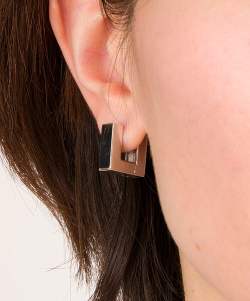 TOM WOOD フープピアス ブラック シルバー925 両耳用 TOMWOOD】Square Hoops Small シルバー ピアス スクエア フープ