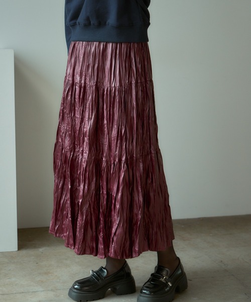 BLANK (ブランク)の「▲Metallic Washer Pleated Skirt / メタリックワッシャープリーツロングスカート(スカート・レディース・ブラウン/レッド/ブラック/カーキ・FREE)」の4枚目の写真