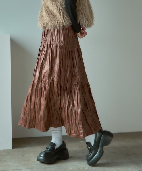 BLANK (ブランク)の「▲Metallic Washer Pleated Skirt / メタリックワッシャープリーツロングスカート(スカート・レディース・ブラウン/レッド/ブラック/カーキ・FREE)」の11枚目の写真