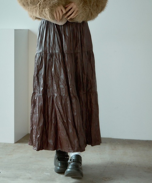 BLANK (ブランク)の「▲Metallic Washer Pleated Skirt / メタリックワッシャープリーツロングスカート(スカート・レディース・ブラウン/レッド/ブラック/カーキ・FREE)」の18枚目の写真