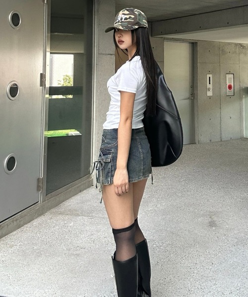 KsG（ケーエスジー）の「string cargo denim skirt（スカート・レディース・ブルー/ブラック/カーキ・SMALL/MEDIUM）」の6枚目の写真