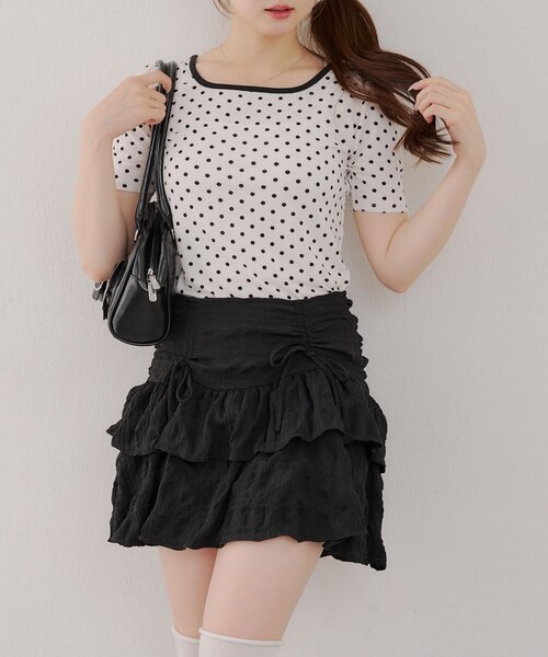 continuer de NICE CLAUP（コンティニューデナイスクラップ）の「2WAYリンガードット柄T（Tシャツ/カットソー・レディース・ブラック/オフホワイト・FREE）」の4枚目の写真