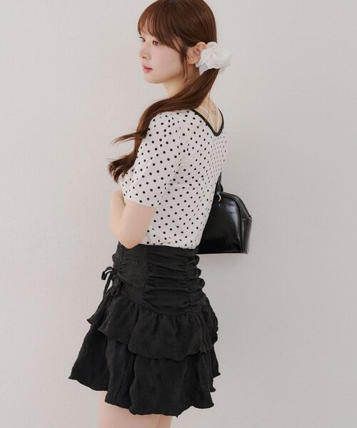 continuer de NICE CLAUP（コンティニューデナイスクラップ）の「2WAYリンガードット柄T（Tシャツ/カットソー・レディース・ブラック/オフホワイト・FREE）」の6枚目の写真