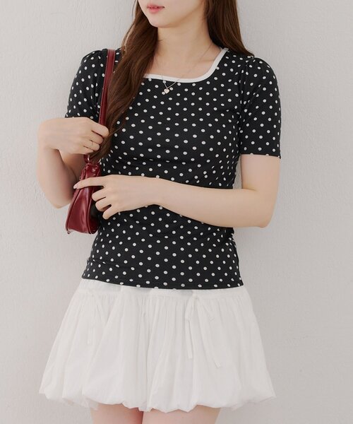 continuer de NICE CLAUP（コンティニューデナイスクラップ）の「2WAYリンガードット柄T（Tシャツ/カットソー・レディース・ブラック/オフホワイト・FREE）」の19枚目の写真