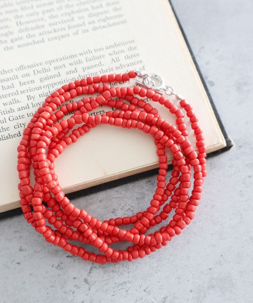 LEPSIM（レプシィム）の「ビーズロングネックレス　495857（ネックレス・レディース・アイボリー/レッド/ブラック・ONE SIZE）」の3枚目の写真