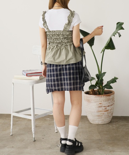 ROOPTOKYO(ループトウキョウ)の「Ruffle Shirring Cami Top / フリルシャーリング キャミトップス 秋物 秋服 2026年秋冬(キャミソール・レディース・ホワイト/グリーン/ネイビー・FREE)」の13枚目の写真