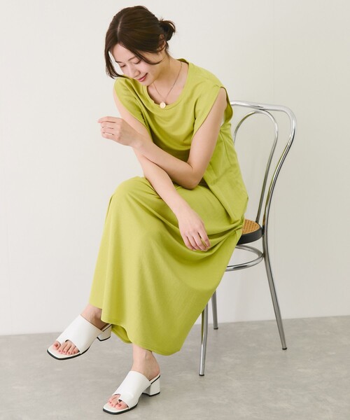 Jayro（ジャイロ）の「カノコ肩タックフレアワンピース（ワンピース・レディース・ブラック/グレー系その他/イエロー/キャメル・FREE）」の16枚目の写真