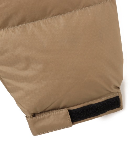 THE NORTH FACE(ザノースフェイス)の「THE NORTH FACE Womens Short Nuptse Jacket / ザ・ノース・フェイス ウィメンズ ショート ヌプシ ジャケット(ダウンジャケット/コート・レディース・カーキ/ブラック/ネイビー/ピンク・S/M/L)」の18枚目の写真