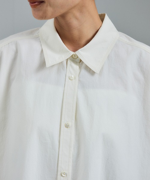 SALON adam et rope'（サロン アダム エ ロペ）の「近江晒タイプライターノースリーブシャツ（シャツ/ブラウス・レディース・チャコールグレー/ブラック/オフホワイト・FREE）」の20枚目の写真