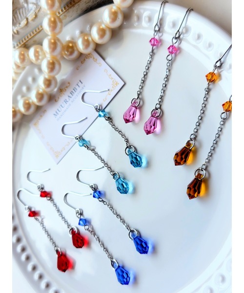 tone(トーン)の「【MUURABBTI】カット雫とチェーンのピアス(MA)(ピアス(両耳用)・レディース・エメラルド/レッド/ブルー系2/パープル系/ブラック/アクア/ピンク/ブルー系/イエロー系・FREE)」の11枚目の写真