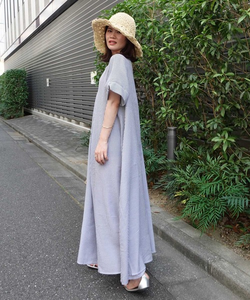 CORNERS(コーナーズ)の「キーネックエアリーワンピース(ワンピース・レディース・ブラック×ホワイト/ブラウン/ブラック/ネイビー×ホワイト・L/M)」の6枚目の写真