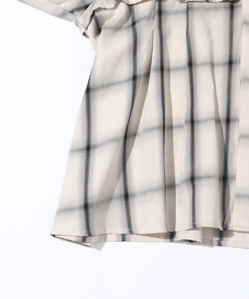 Firsthand（ファーストハンド）の「Firsthand/ファーストハンド オンブレーチェック フレアヨークシャツ / 5分袖チェックシャツ（シャツ/ブラウス・レディース・ブラック/オフホワイト・FREE）」の9枚目の写真