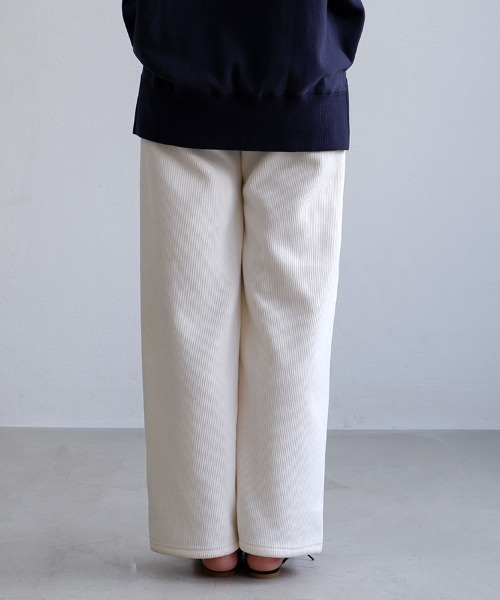 CLOTHY（クロシィ）の「【あったか裏ボアシリーズ】裏ボアコーデュロイパンツ（スラックス・レディース・オフホワイト/ブラック/ベージュ/ブラウン/ピンク・MEDIUM/LARGE）」の21枚目の写真