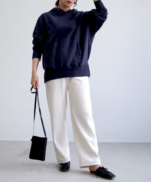 CLOTHY（クロシィ）の「【あったか裏ボアシリーズ】裏ボアコーデュロイパンツ（スラックス・レディース・オフホワイト/ブラック/ベージュ/ブラウン/ピンク・MEDIUM/LARGE）」の22枚目の写真