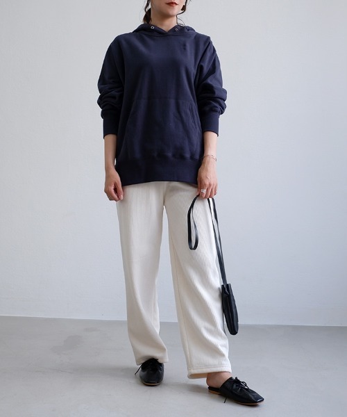 CLOTHY（クロシィ）の「【あったか裏ボアシリーズ】裏ボアコーデュロイパンツ（スラックス・レディース・オフホワイト/ブラック/ベージュ/ブラウン/ピンク・MEDIUM/LARGE）」の6枚目の写真