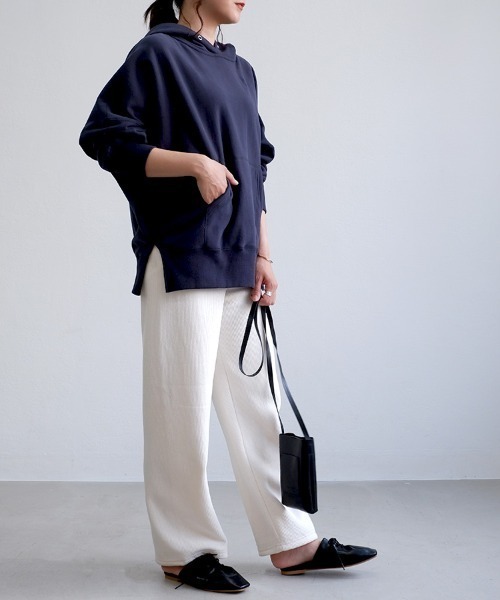 CLOTHY（クロシィ）の「【あったか裏ボアシリーズ】裏ボアコーデュロイパンツ（スラックス・レディース・オフホワイト/ブラック/ベージュ/ブラウン/ピンク・MEDIUM/LARGE）」の7枚目の写真