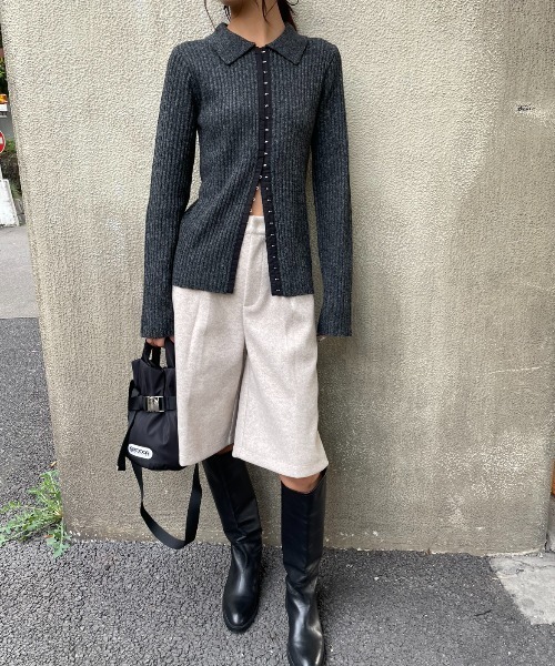 AIC.(エーアイシー)の「ホックデザインポロニットトップス(ニット/セーター・レディース・ライトグレー/チャコールグレー/グリーン/ブラウン・FREE)」の18枚目の写真