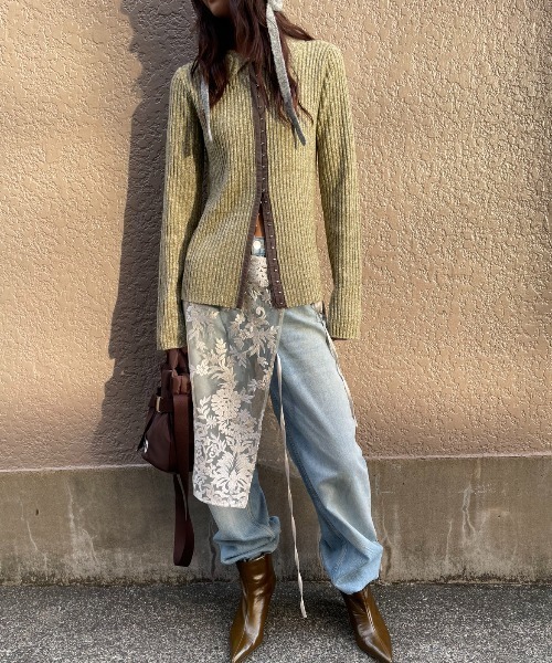 AIC.(エーアイシー)の「ホックデザインポロニットトップス(ニット/セーター・レディース・ライトグレー/チャコールグレー/グリーン/ブラウン・FREE)」の12枚目の写真