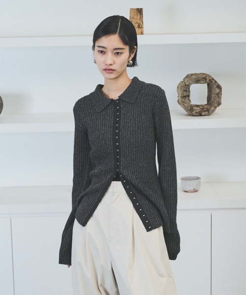 ホックデザインポロニットトップス（ニット/セーター）｜AIC