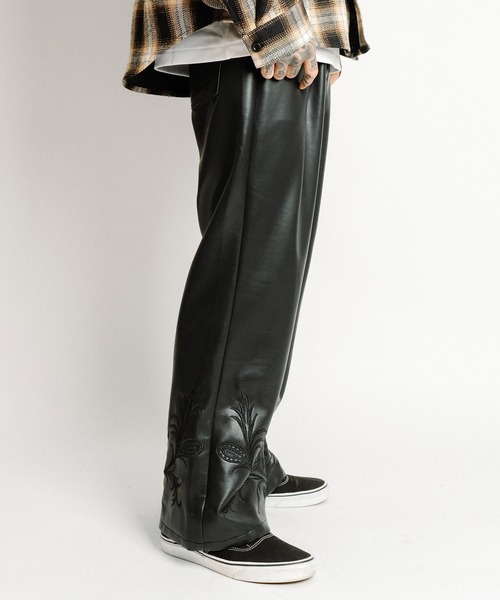 Subciety（サブサエティ）の「Faux leather pants（その他パンツ・メンズ・ブラック/ブラック系その他・SMALL/MEDIUM/LARGE/X-LARGE）」の8枚目の写真