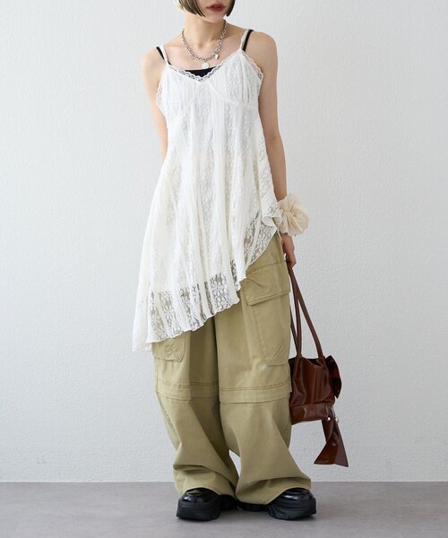 w closet(ダブルクローゼット)の「【25AW】アシメレースキャミワンピース(ワンピース・レディース・ブラック/アイボリー・FREE)」の10枚目の写真