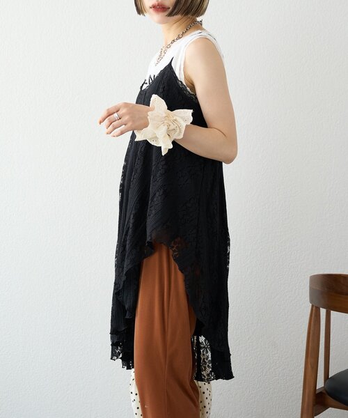 w closet(ダブルクローゼット)の「【25AW】アシメレースキャミワンピース(ワンピース・レディース・ブラック/アイボリー・FREE)」の19枚目の写真