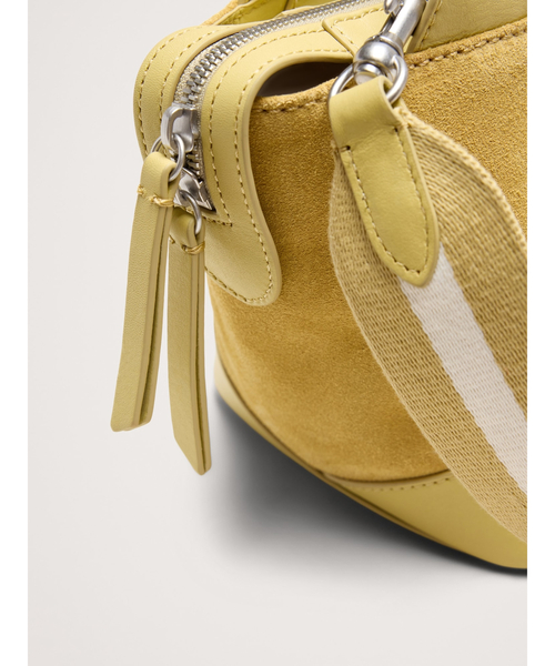 Banana Republic（バナナリパブリック）の「◆レザー & スエード ミニ ジップトートバッグ（ハンドバッグ・レディース・ブラック/ブラウン/イエロー/オフホワイト・ONE SIZE）」の19枚目の写真