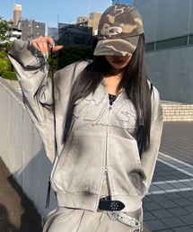 A'gem（エージェム）の「A'GEM/9 × .kom 『A'gem/エージェム』AGロゴ加工ジップアップパーカー（パーカー）」