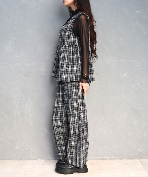 CECIL McBEE(セシルマクビー)の「チェック柄フロントZIPベストセットアップ(ワンピース・レディース・ベージュ/ブラック/ブラウン・LARGE/MEDIUM)」の10枚目の写真