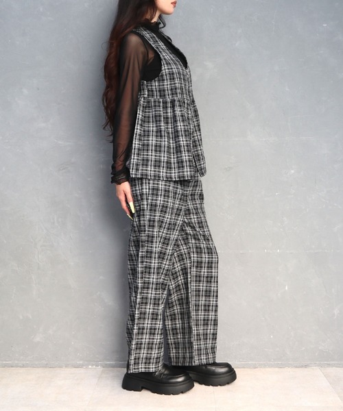CECIL McBEE(セシルマクビー)の「チェック柄フロントZIPベストセットアップ(ワンピース・レディース・ベージュ/ブラック/ブラウン・LARGE/MEDIUM)」の12枚目の写真