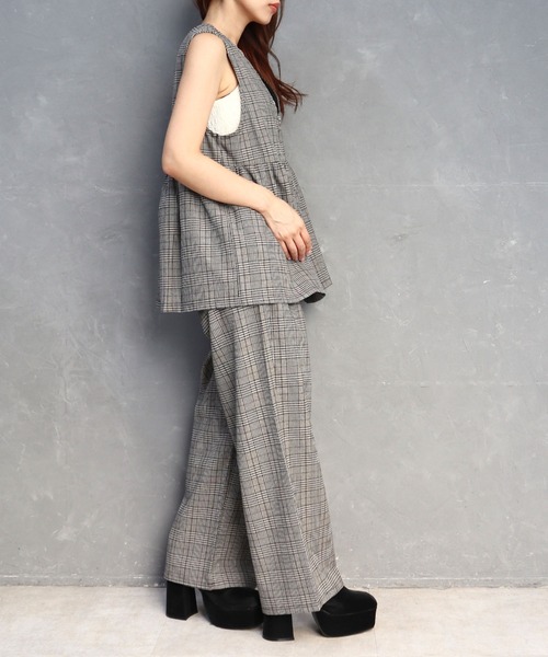 CECIL McBEE(セシルマクビー)の「チェック柄フロントZIPベストセットアップ(ワンピース・レディース・ベージュ/ブラック/ブラウン・LARGE/MEDIUM)」の5枚目の写真