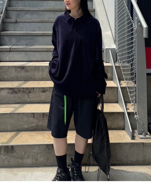 WHIMSIC（ウィムジック）の「【UNISEX】ベロアポロシャツ（ポロシャツ・レディース・ネイビー/チャコールグレー・FREE）」の4枚目の写真