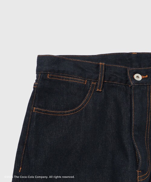 ADAM ET ROPE'（アダムエロペ）の「【Coca-Cola】デニムストレートスラックス / ADAM ET ROPE' JEANS -IMAG-（デニムパンツ・メンズ・ネイビー・S/L/M）」の6枚目の写真