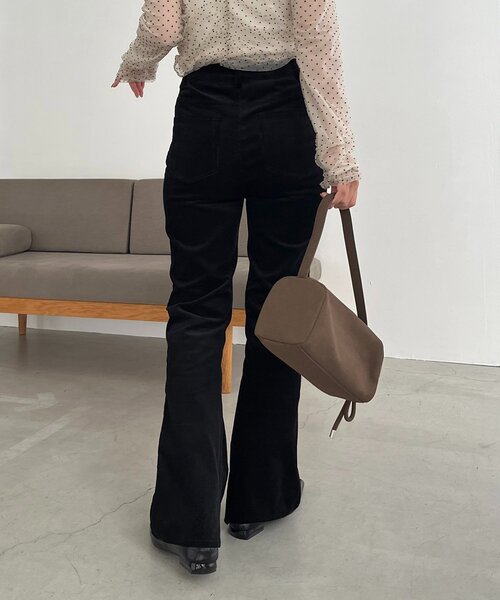 CAPRICIEUX LE'MAGE（カプリシューレマージュ）の「【新色/レイヤード対応】コーデュロイフレアパンツ（その他パンツ・レディース・ベージュ/ブラック/ブラウン・36/38）」の22枚目の写真