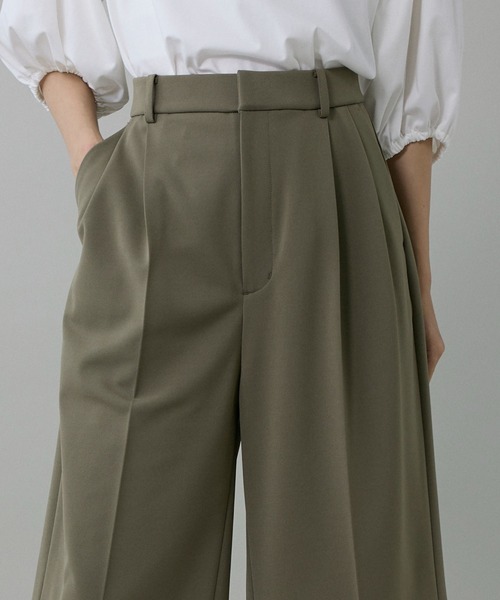 INED（イネド）の「おとなハーフパンツ【セットアップ対応】（その他パンツ・レディース・ブラック/カーキ・7号/9号）」の9枚目の写真