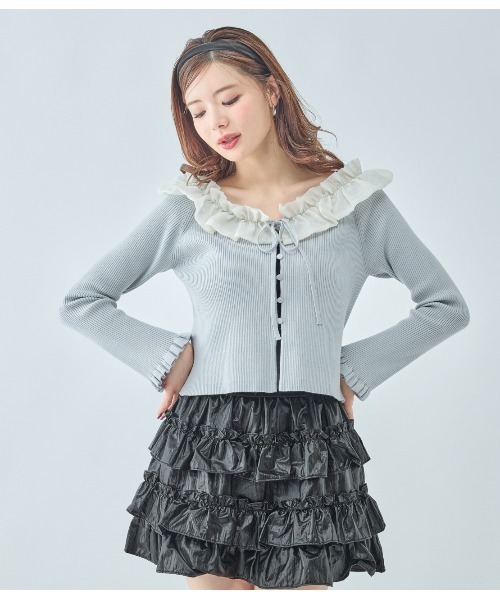 PEACH JOHN（ピーチジョン）の「フリルカラーニットトップス（カーディガン/ボレロ・レディース・ベージュ/ブラック/グレー・ONE SIZE）」の3枚目の写真