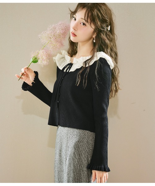 PEACH JOHN（ピーチジョン）の「フリルカラーニットトップス（カーディガン/ボレロ・レディース・ベージュ/ブラック/グレー・ONE SIZE）」の6枚目の写真