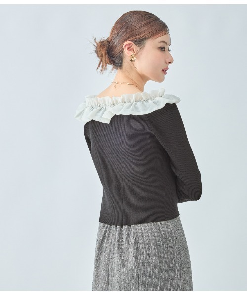 PEACH JOHN（ピーチジョン）の「フリルカラーニットトップス（カーディガン/ボレロ・レディース・ベージュ/ブラック/グレー・ONE SIZE）」の12枚目の写真