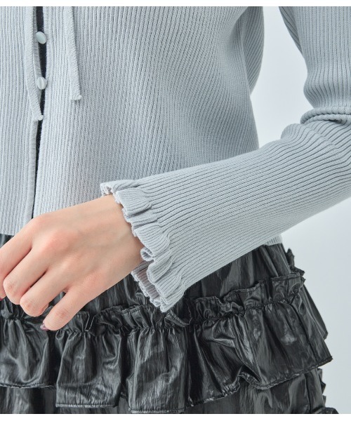 PEACH JOHN（ピーチジョン）の「フリルカラーニットトップス（カーディガン/ボレロ・レディース・ベージュ/ブラック/グレー・ONE SIZE）」の18枚目の写真