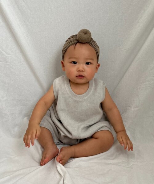 CIAOPANIC TYPY（チャオパニックティピー）の「【綿100％で洗える】【BABY】スウェットライクニットロンパース(OSORO)（ロンパース・キッズ・チャコールグレー/ブラウン/オフホワイト/レッド/サックスブルー・80）」の2枚目の写真