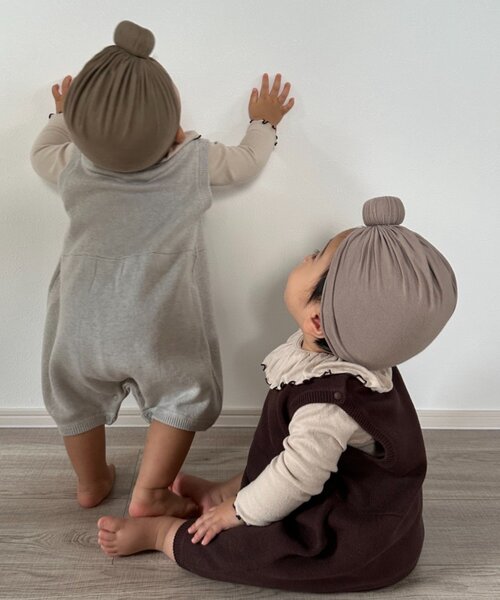 CIAOPANIC TYPY（チャオパニックティピー）の「【綿100％で洗える】【BABY】スウェットライクニットロンパース(OSORO)（ロンパース・キッズ・チャコールグレー/ブラウン/オフホワイト/レッド/サックスブルー・80）」の16枚目の写真